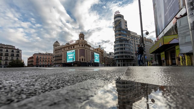 An almost empty street in Madrid.