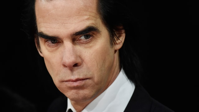 Ein Porträt von Nick Cave.