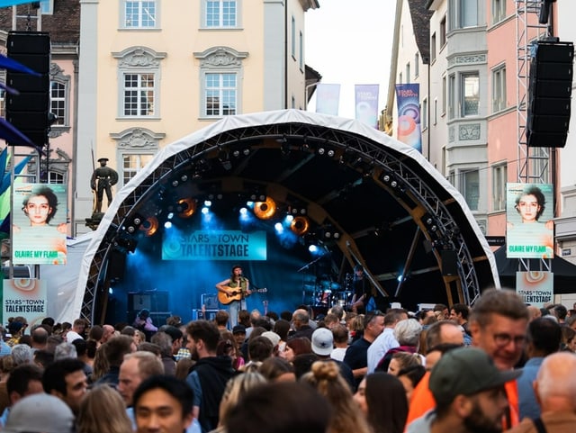 Die Zürcher band claire my flaire performen auf der Talent Stage am Stars in Town