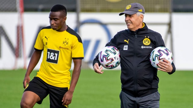 Lucien Favre and Yousouffa Moukoko