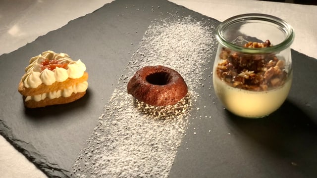 Rahels «Panna Cotta, Tiramisù mit Zwetschgenkompott &Gugelhöpfli»