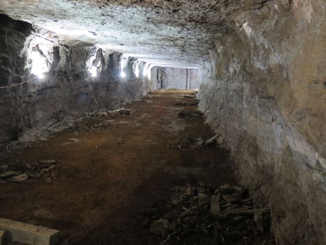 Blick in einen Bergwerkstollen