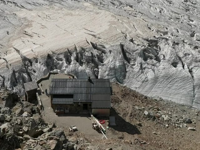 Mutthornhütte. 