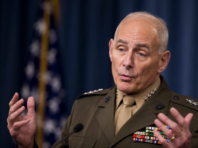 John Kelly bei einem Besuch in Uniform im Pentagon. 