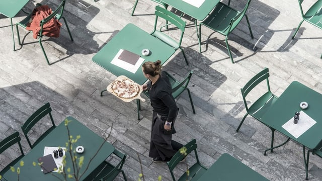 Serviceangestellte in Restaurant