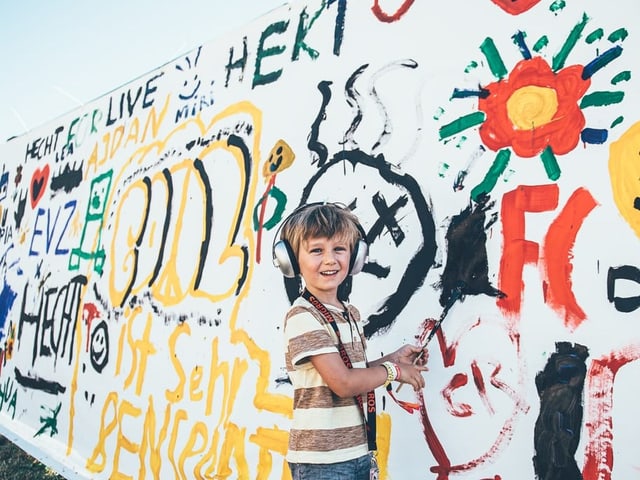 Kind im Kinderbereich am Heitere Open Air