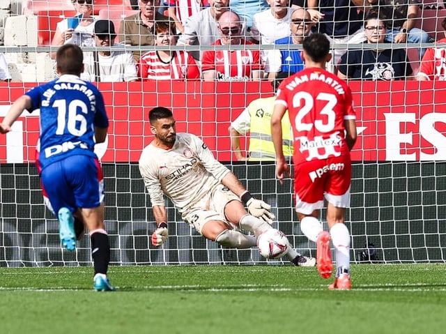 Gazzaniga pariert einen Penalty