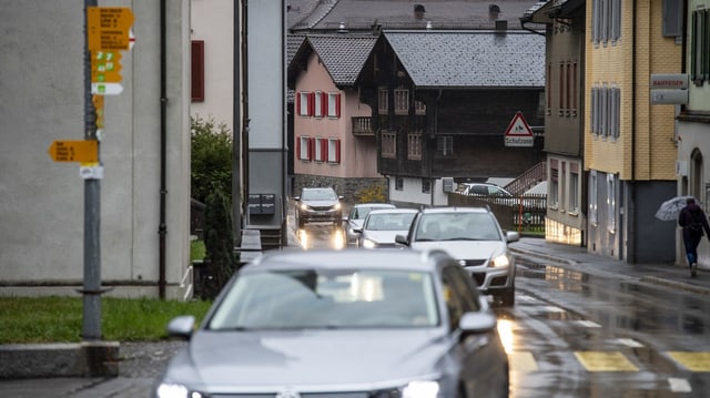 Automobilisten in Amsteg.