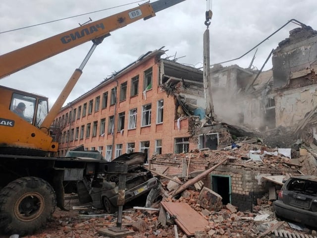 Schule in Tschernihiw liegt in Trümmern.