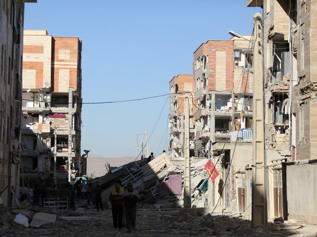 Schweres Erdbeben - Über 400 Tote Im Grenzgebiet Zwischen Iran Und Irak ...