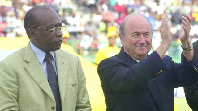 Jack Warner (links) und Joseph Blatter im Jahre 2001.