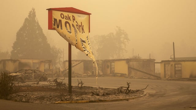 A wrecked motel in Oregon