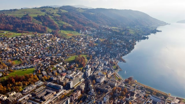 Symbolbild: Luftaufnahme der Stadt Zug.