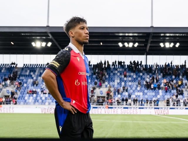 Kevin Rüegg im Trikot des FC Basel.