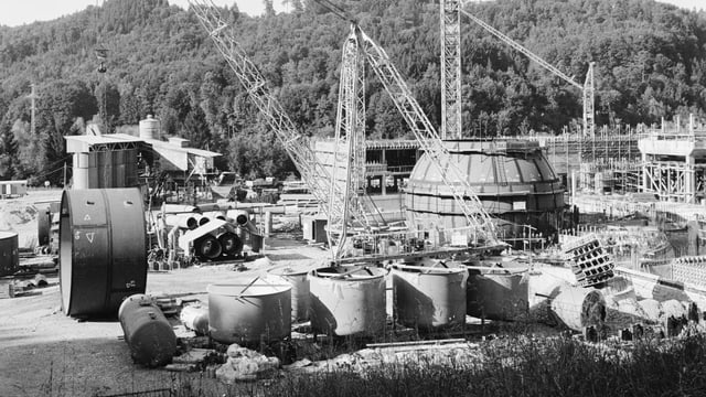 Die Baustelle des Atomkraftwerks Mühleberg im Kanton Bern 1968.