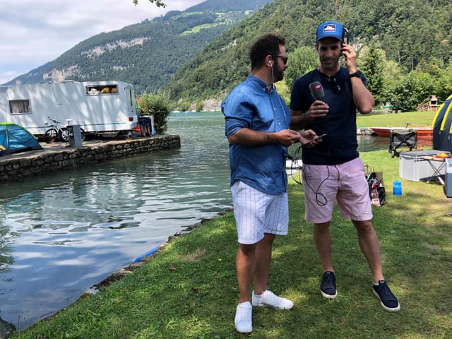 Bereit für Aufnahmen für die Livesendung im Radio: Marco Thomann (links) und Philippe Gerber. 