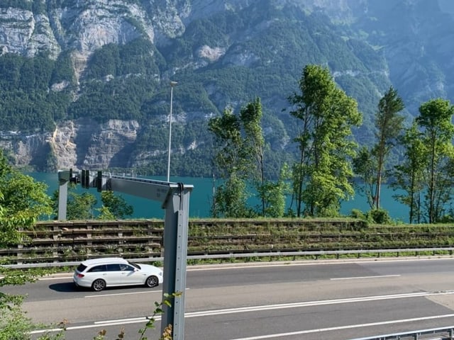 Statt am See ist die Thoma-Bootswerft direkt an der Autobahn.