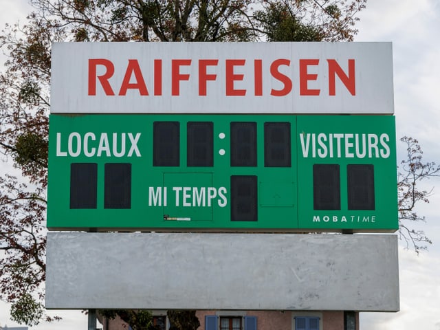 Anzeigetafel im Stadion von Yverdon