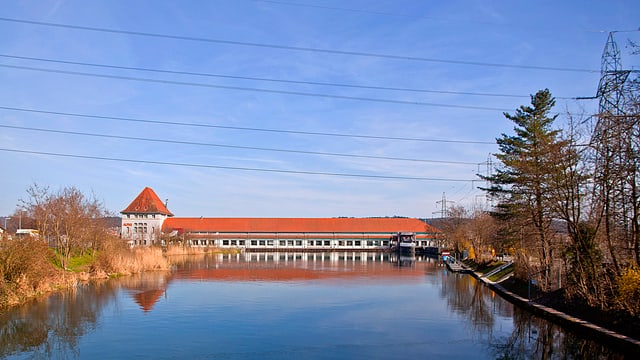 Alpiq-Wasserkraftwerk  in der Aare bei Goesgen.