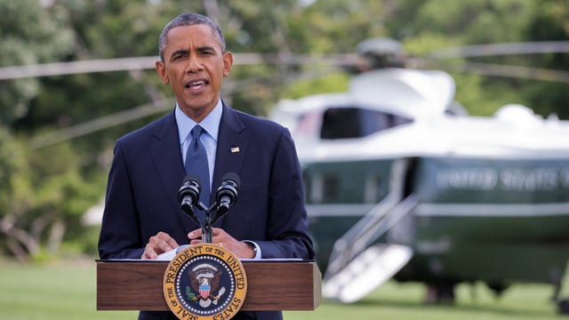 US-Präsident Barack Obama spricht hinter einem Rednerpult zu den Medien.