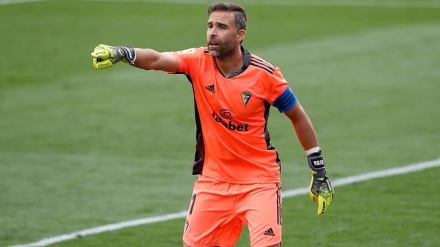 Cadiz captain Alberto Cifuentes leads his front men