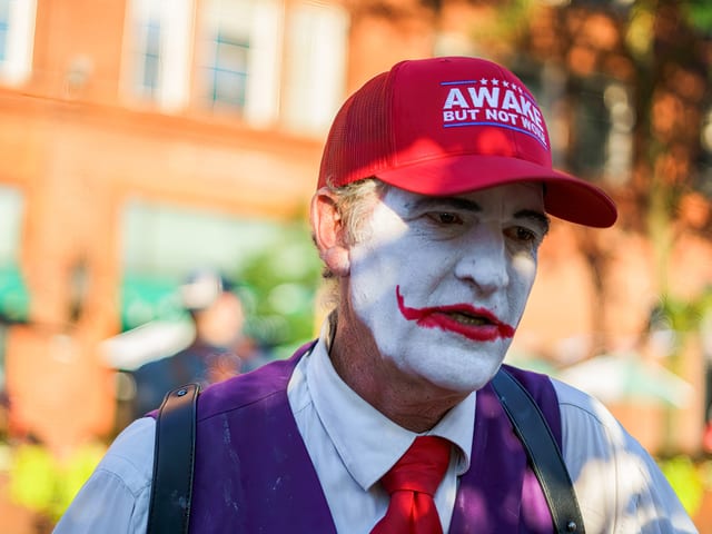 Ein Trump-Supporter mit Joker-Face