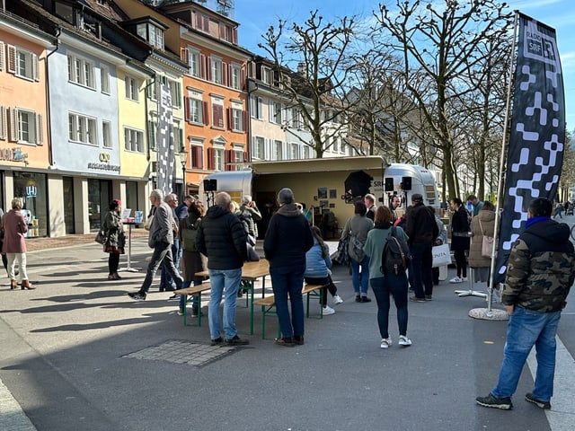 Das ABC SRF 3 Mobil in Winterthur am Oberen Graben.