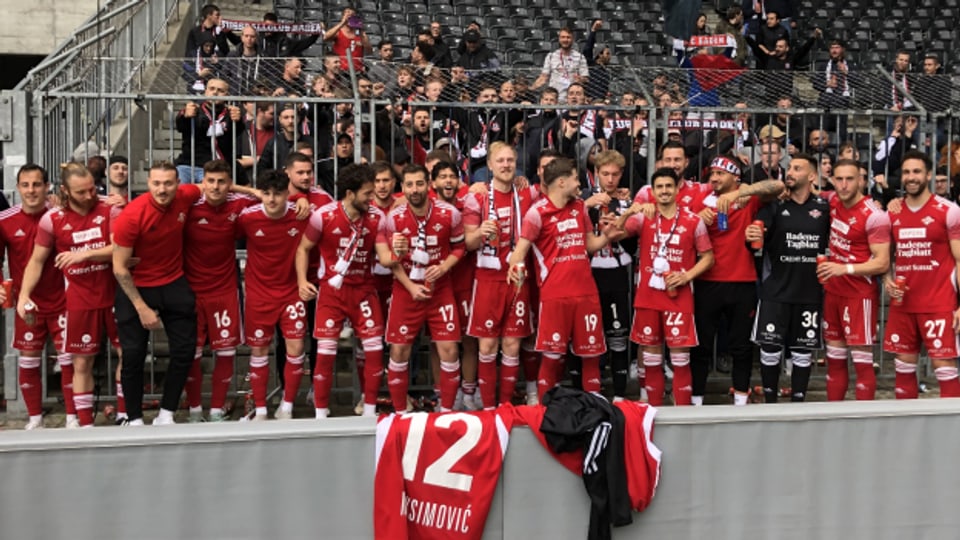 20. Mai 2023, Wankdorf Stadion Bern: Der FC Baden verliert zwar gegen die 2. Mannschaft von YB, steigt aber trotzdem auf. Die Euphorie ist gross.