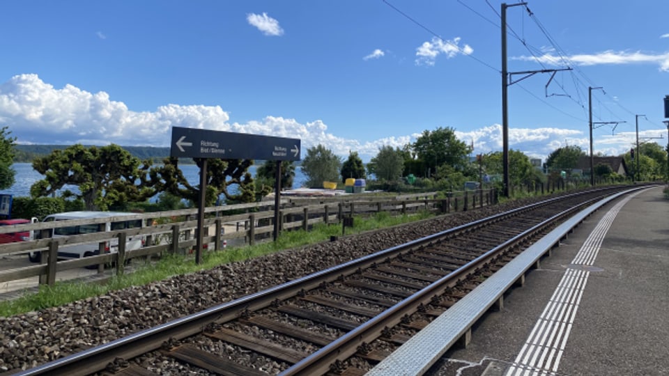 Der Bahnhof Ligerz wird früher geschlossen als gedacht. Bereits mit dem Fahrplanwechsel im Dezember ist Schluss.