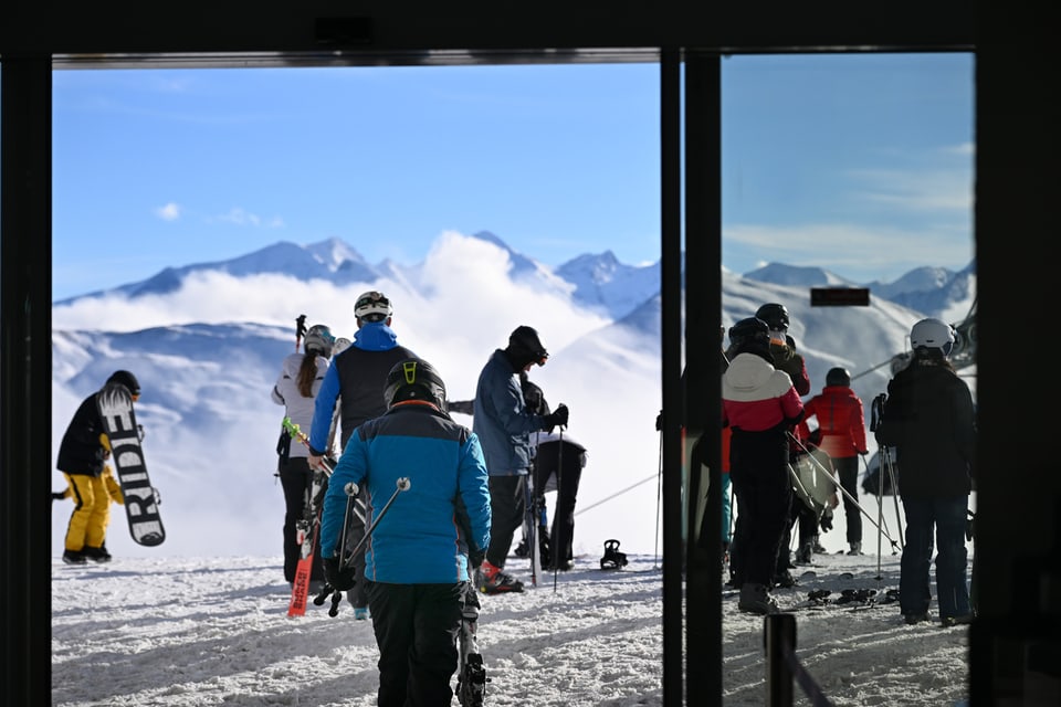 Skifahrer sollen in Zukunft von Ilanz ins Skigebiet Mundaun fahren können.