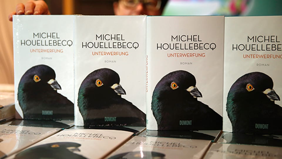 Buchexemplare von Michel Houellebecqs neuem Buch «Unterwerfung».