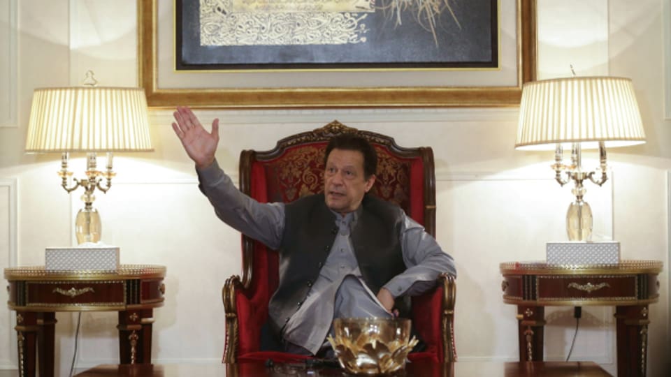 Noch am Donnerstag empfing Khan Journalisten in seinem Haus in Lahore.