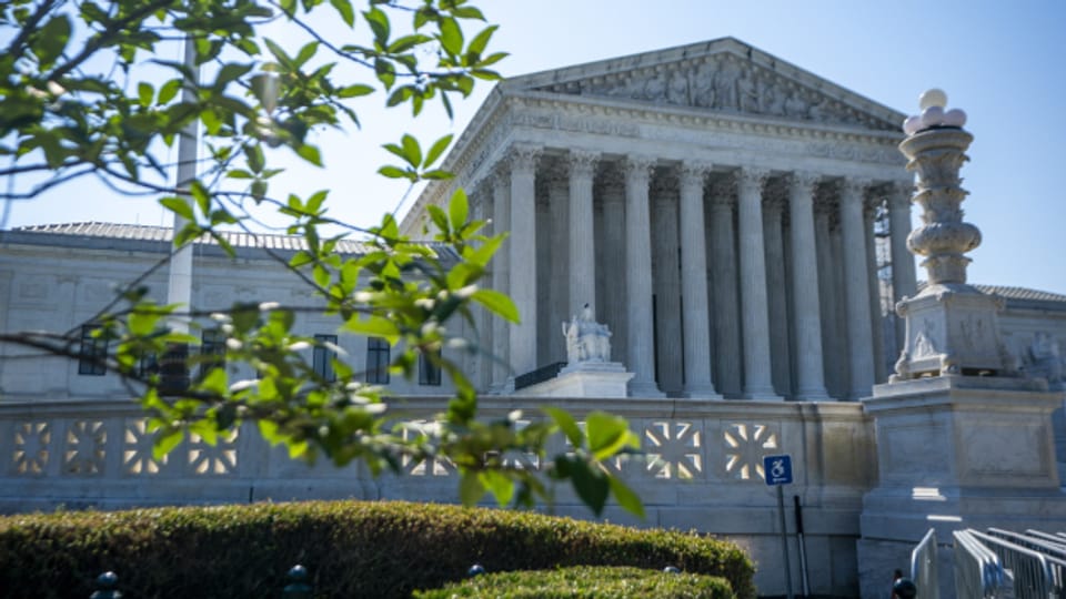 Der oberste Gerichtshof, der Supreme Court will, dass der Zugang zur geläufigsten Abtreibungspille in den USA möglich bleibt.