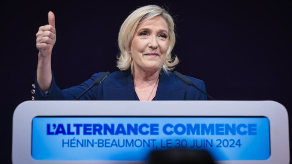 Marine Le Pens "Rassemblement National" erreicht 33 Prozent.