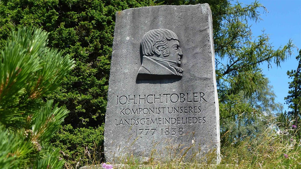 Das Denkmal an Johann Heinrich Tobler auf Vögelinsegg.