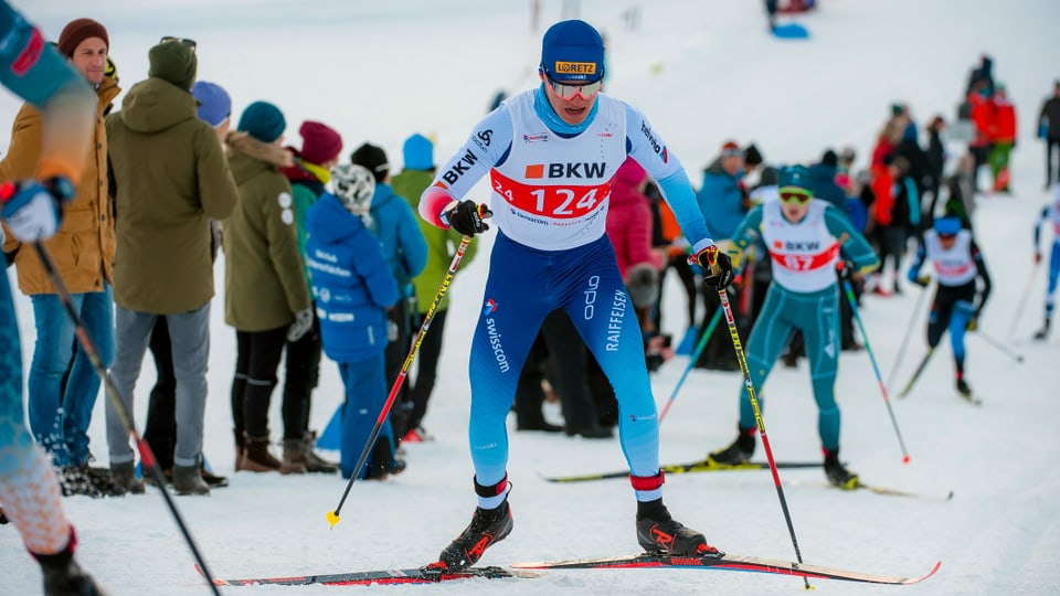 Cla-Ursin Nufer en acziun sin skis da passlung.