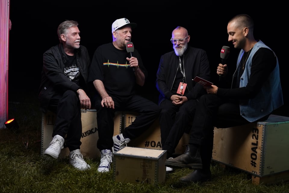 Drei der Fantastischen Vier im Gespräch mit Elias Tsoutsaios. 