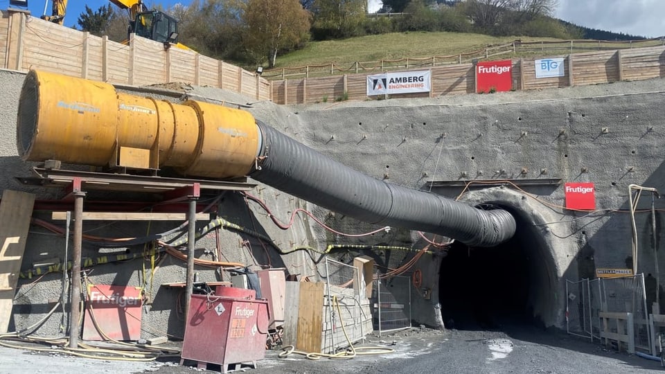 Il tunnel da sondagi è gia contruì, davent da quel duessi ussa dar in tunnel da drentascha.