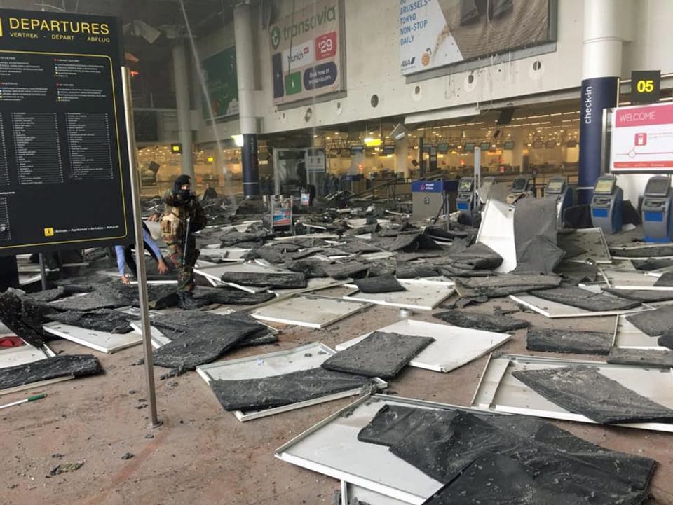Die Zerstörung des Flughafens in Brüssel.