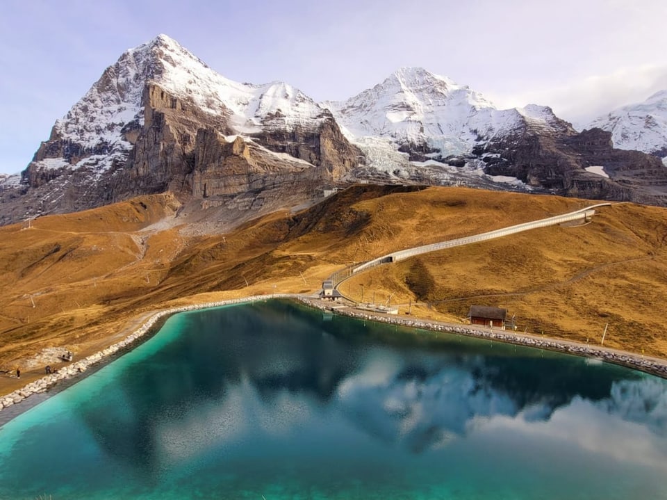 Eiger Mönch und Jungfrau im Spiegel. 