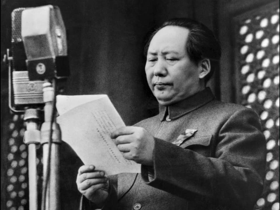 Mao bei einer Rede.