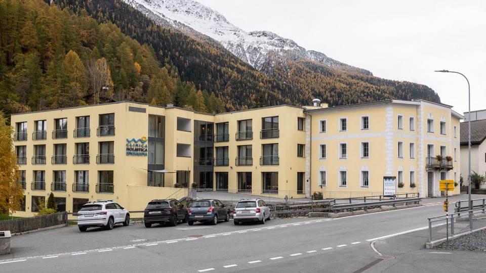 Eine Umfahrung soll das Dorf Susch vom hohen Verkehrsaufkommen entlasten.