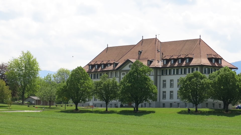 Bern Freiburg Wallis  Freiburger Berufsschule will Biodiversität im