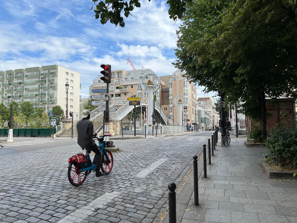 Paris 2024: Brücke im 19. Arrondissement