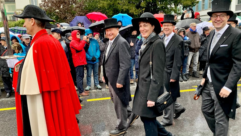 Einzug in den Ring bei Regen und Schnee im Mai 2019.