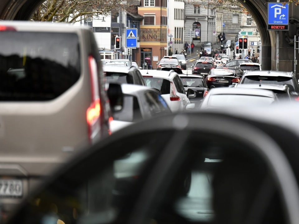 Stau in der Stadt Zürich