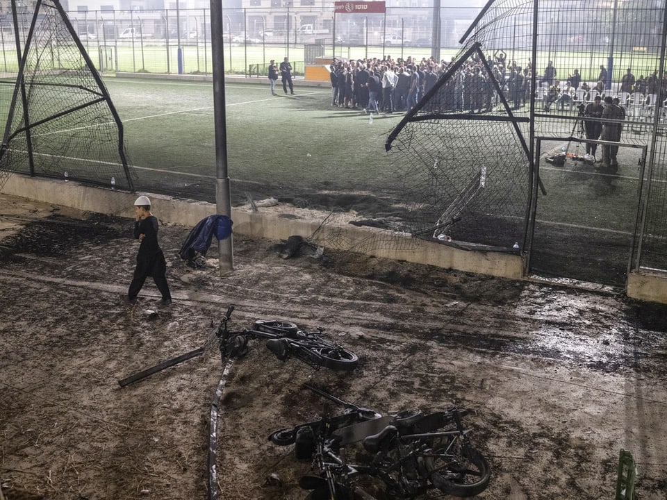 Der Fussballplatz in Majdal Shams nach der Attacke.