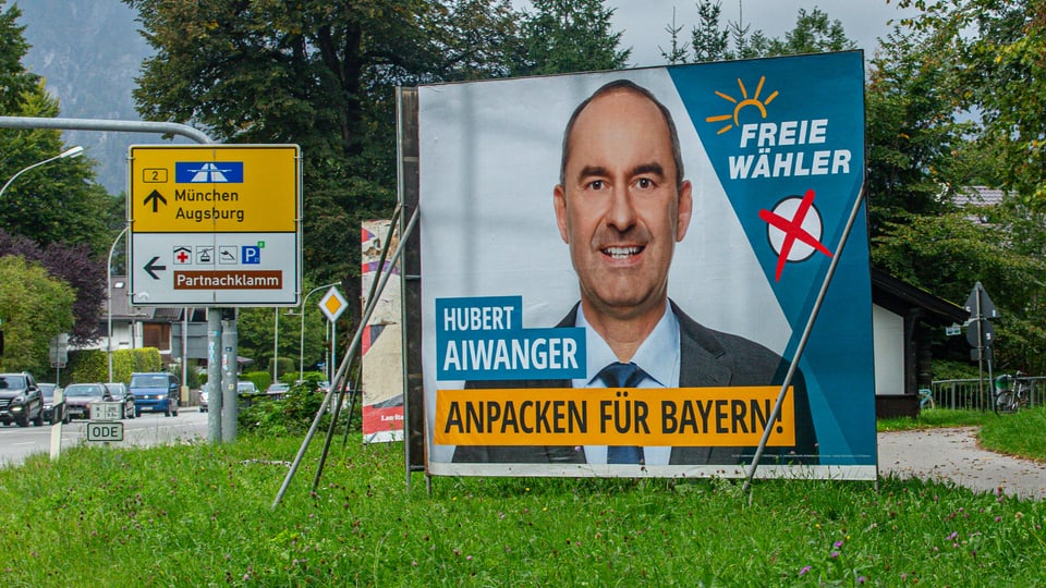 Hubert Aiwanger auf einem Plakat.