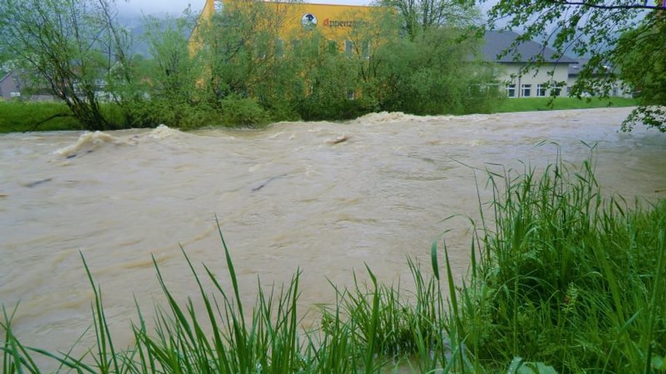 Bei Appenzell führte die Sitter am Samstagmorgen Hochwasser.
