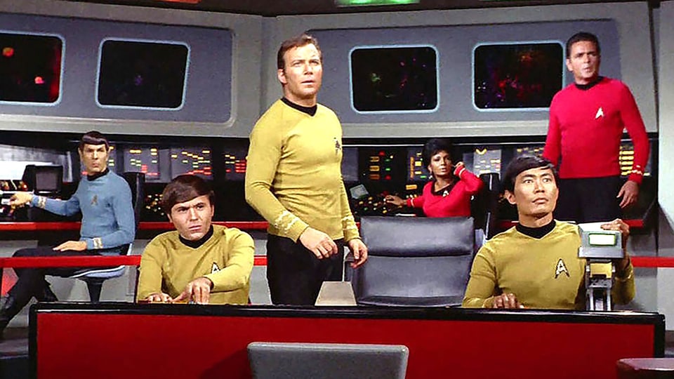 Schauspieler in der Raumschiff-Kulisse der Serie «Star Trek».